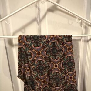LuLaRoe Multicolor Patterned Leggings